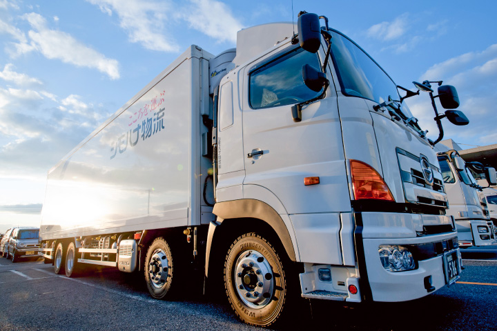 シモハナ物流 ２６年３月期に売上７００億円突破へ 物流網の拡充と人材確保・育成が奏功