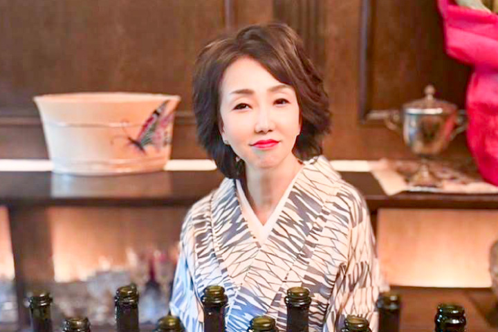 五十棲 加奈 ママ