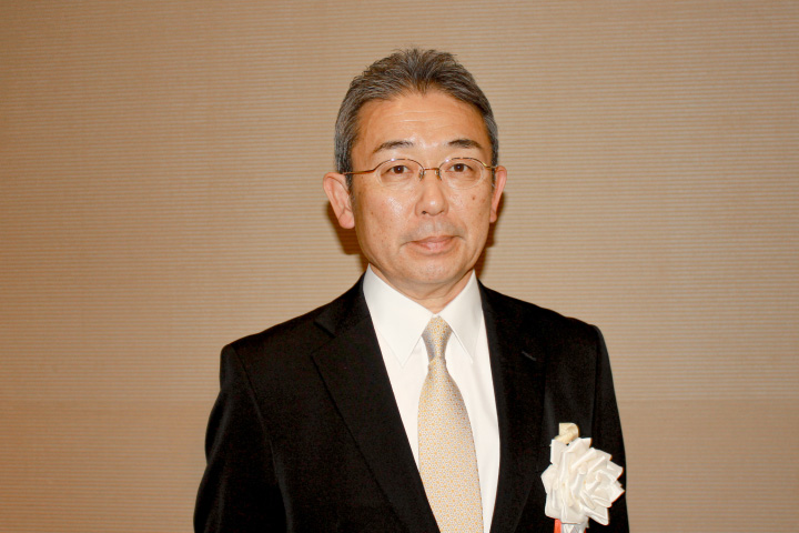 東広島に壁紙工場 地域に根差す運営を｜広島経済レポート