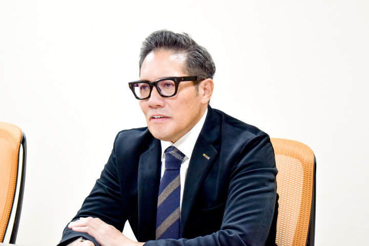 市川 二朗（いちかわ じろう）