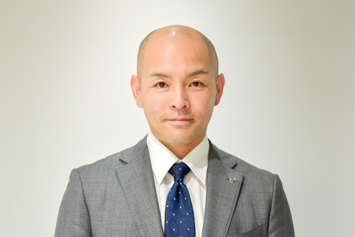 さかい りょうすけ