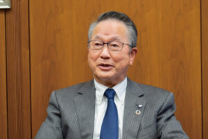 未来に向け100年構想リーグ開幕