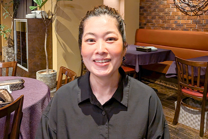西村 香 店長